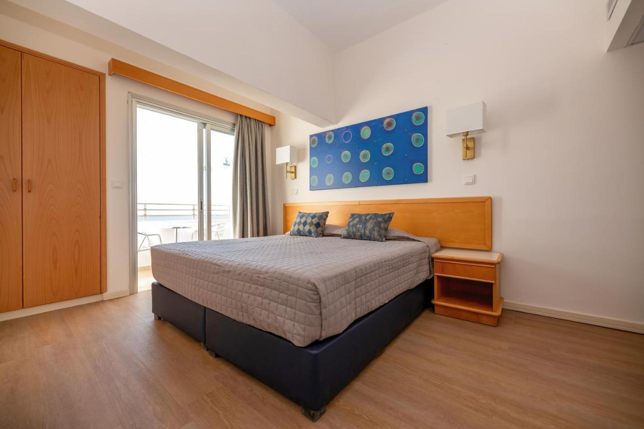 Tylos Beach Hotel カト・ピルゴス エクステリア 写真