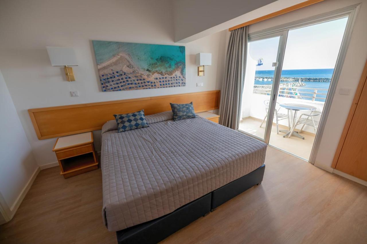 Tylos Beach Hotel カト・ピルゴス エクステリア 写真