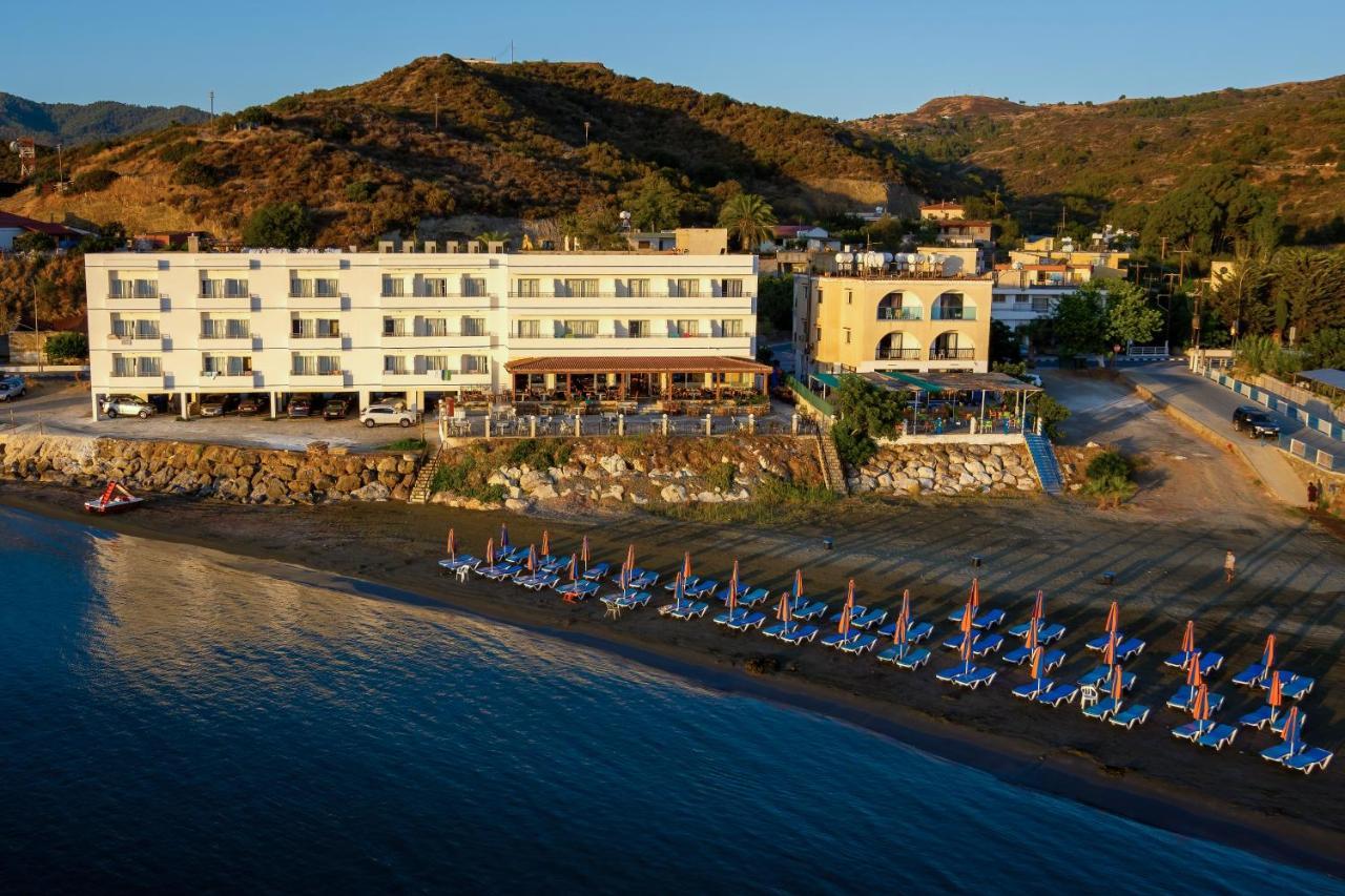 Tylos Beach Hotel カト・ピルゴス エクステリア 写真