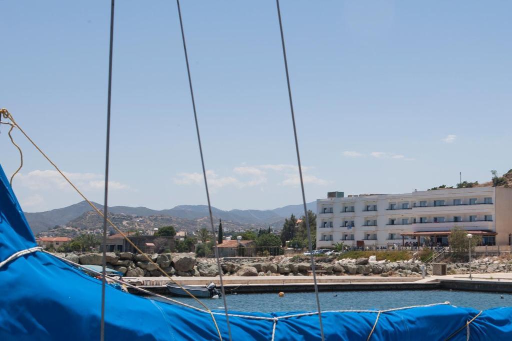 Tylos Beach Hotel カト・ピルゴス エクステリア 写真